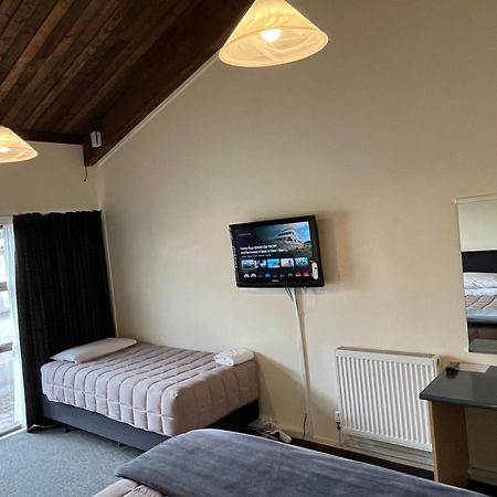 אוהקונה Alpine Motel מראה חיצוני תמונה