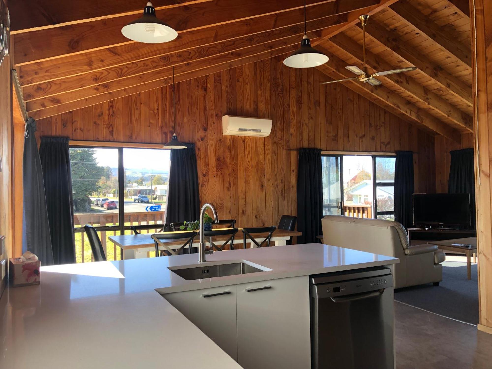 אוהקונה Alpine Motel מראה חיצוני תמונה