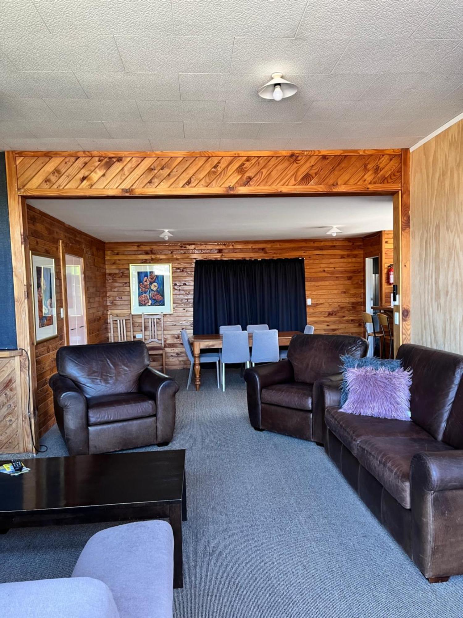 אוהקונה Alpine Motel מראה חיצוני תמונה