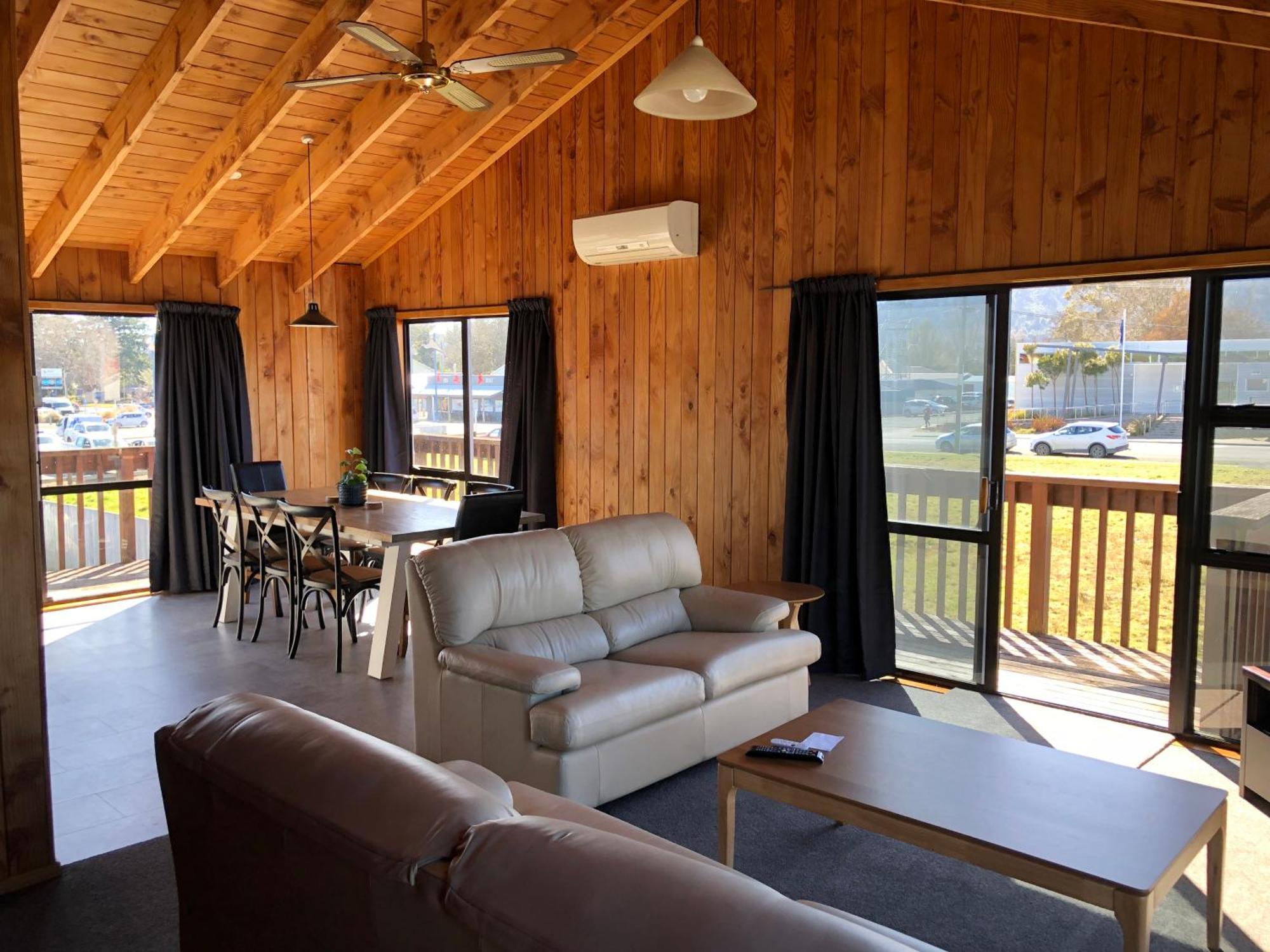 אוהקונה Alpine Motel מראה חיצוני תמונה
